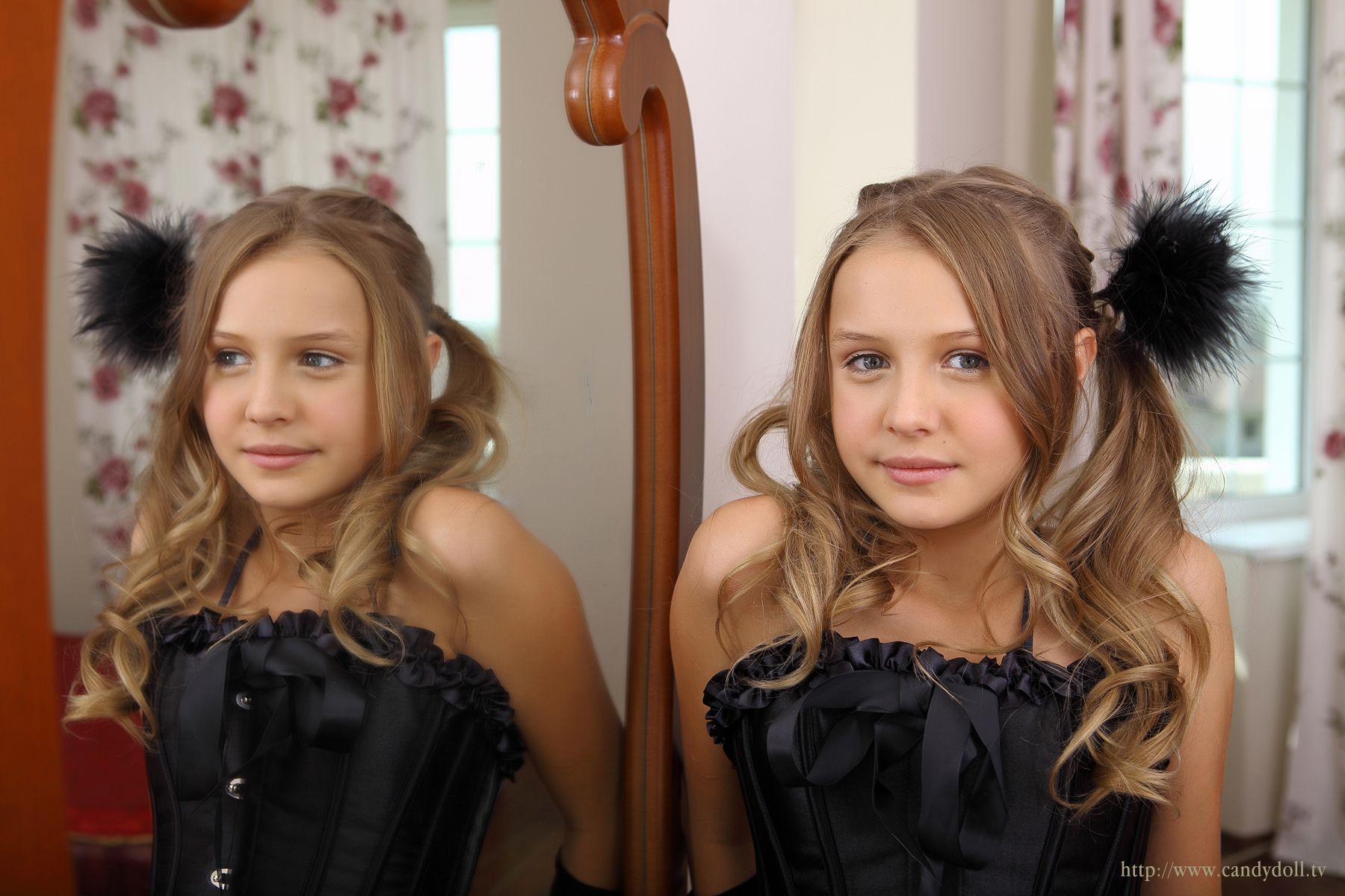 MikaS精美套图第二十弹(100P)